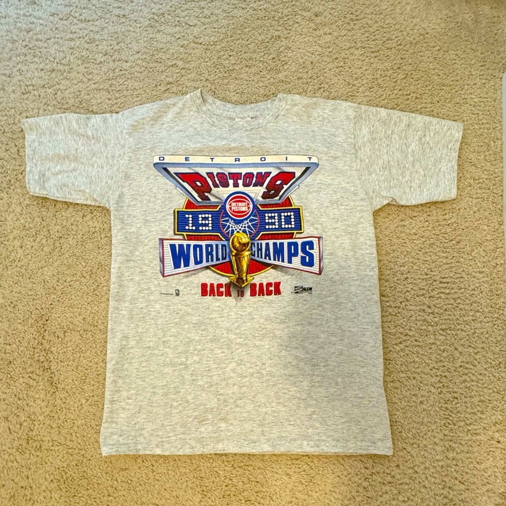 Detroit Pistons Vintage NBA Graphic Tee Size Large Grey/Gray